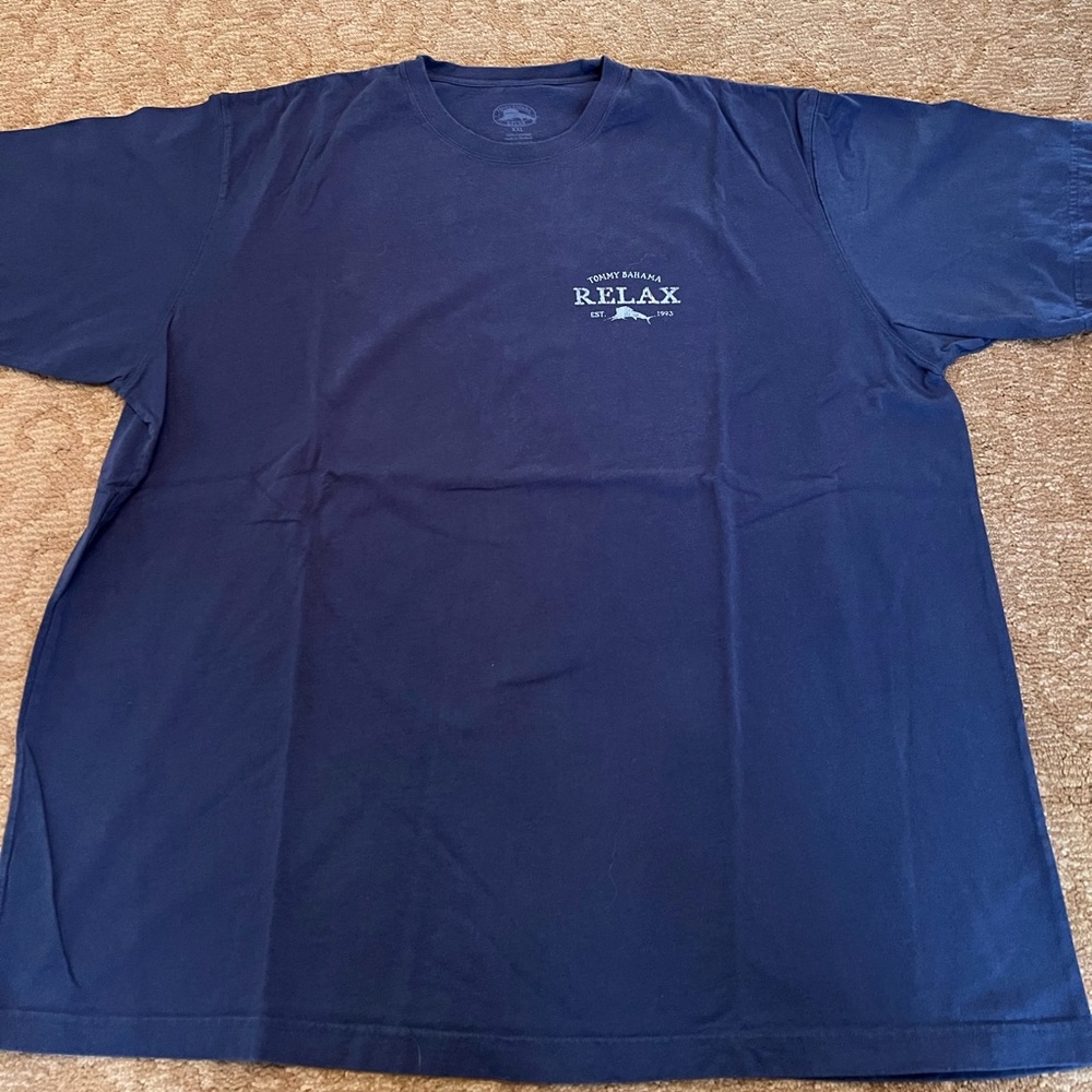 Tommy Bahama Mens navy t shirt